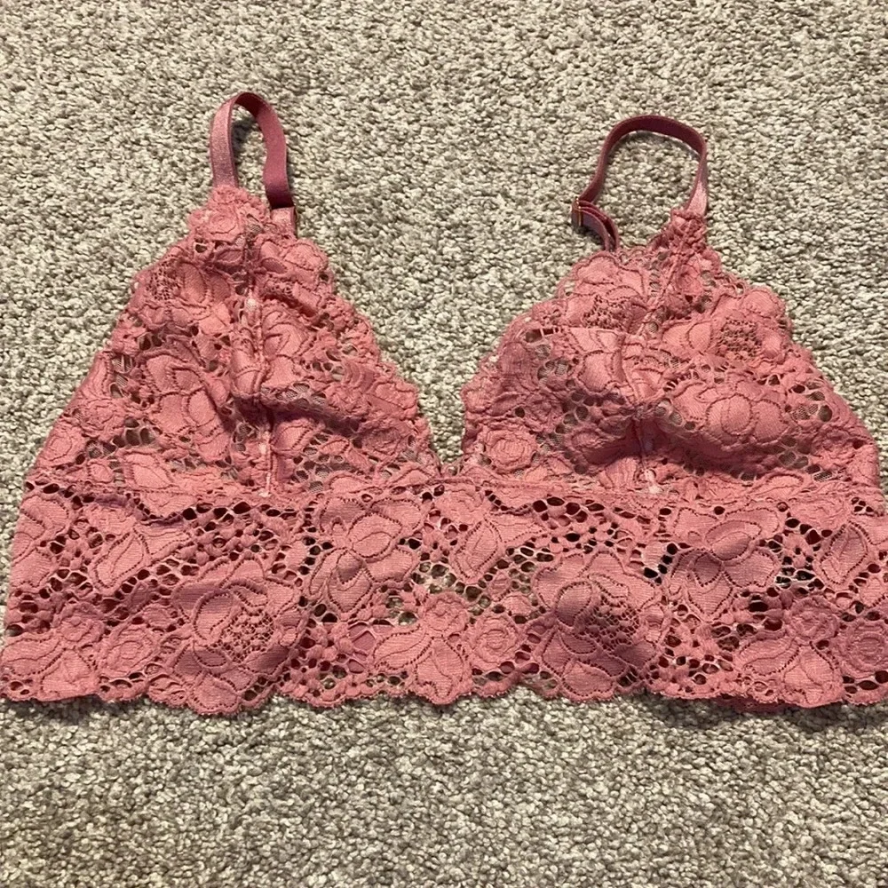 Victoria’s Secret Very Sexy Lace Longline Bralette in size M